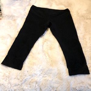 MPG Womens Activewear Low-Rise Black Cropped Capri Leggings Yoga Pants